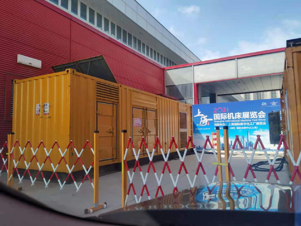 平川发电车出租-发电机无电压或电压太低怎么办？