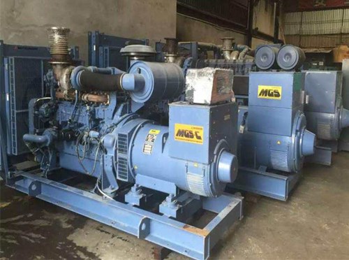 平川发电机组带负载降电压是什么原因照成的？