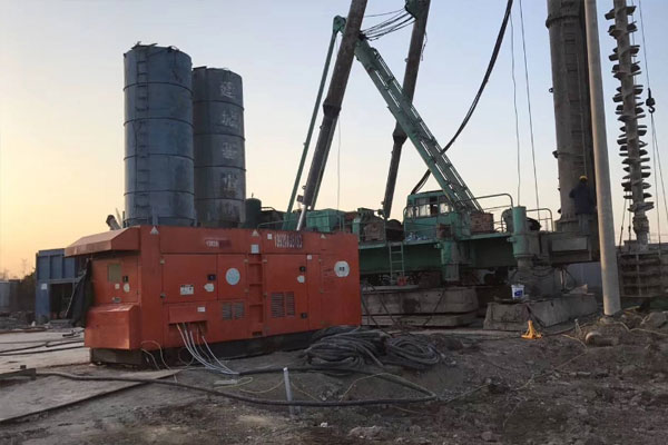 平川如何检查发电机组燃油系统的密封性？